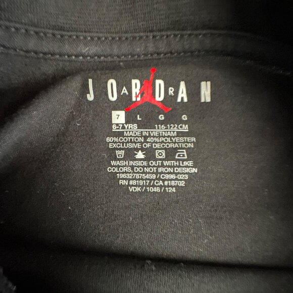 Jordan Kids Graphic T-Shirt Black With White Design Basketball Net Print Size 7 - Picture 3 of 5